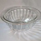 Pyrex Bowl Clear Glass 322 Fluted Sculpture Pattern 1 Qt size