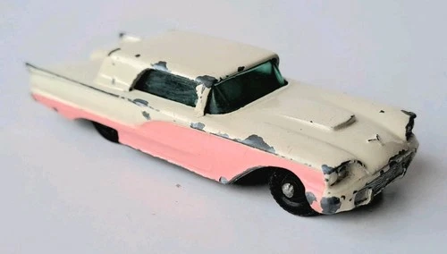 MATCHBOX LESNEY VINTAGE 75a FORD THUNDERBIRD, RARE BLACK PAINTED BASE AND WHEELS