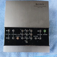 Vintage Sony RM-705 Remote Commander Triniton TV Control works Good Condition