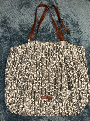 Lucky Brand LB2972 Take a Trip Tote Purse Black & White Texture Pattern NWOT