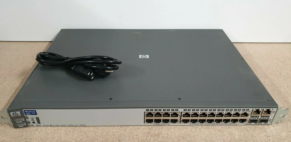 HP ProCurve J4900A • Fast Ethernet Switch • 24 Ports • Procurve 2626