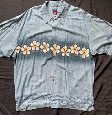 Quicksilver Mens Rayon Shirt....XL