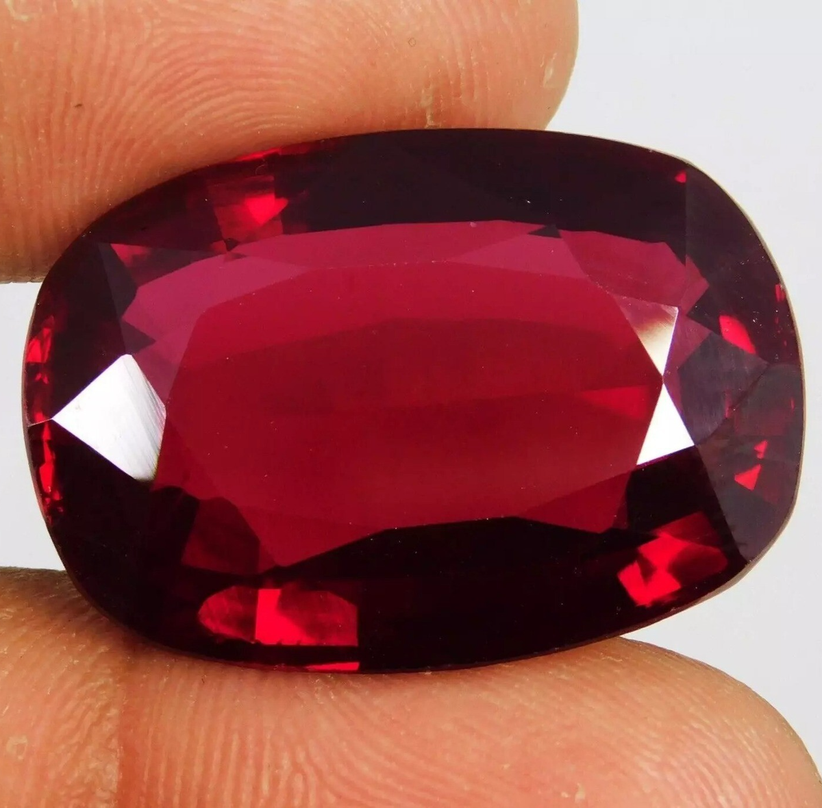 Certified 100.05 Ct Natural BURMA Pigeon Blood Red Ruby Unheated