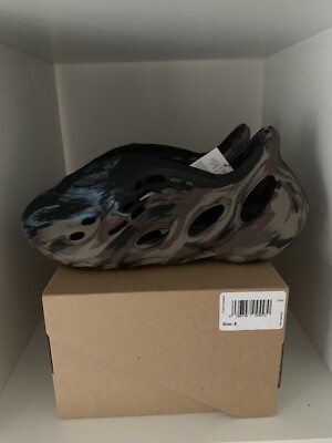 yeazy foam runner MX Cinder 42 neu
