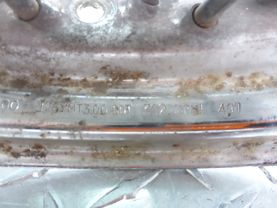 Llanta trasera clásica Kawasaki Vulcan 800 1997 Vn800b 16X3 Foto 3 de 4