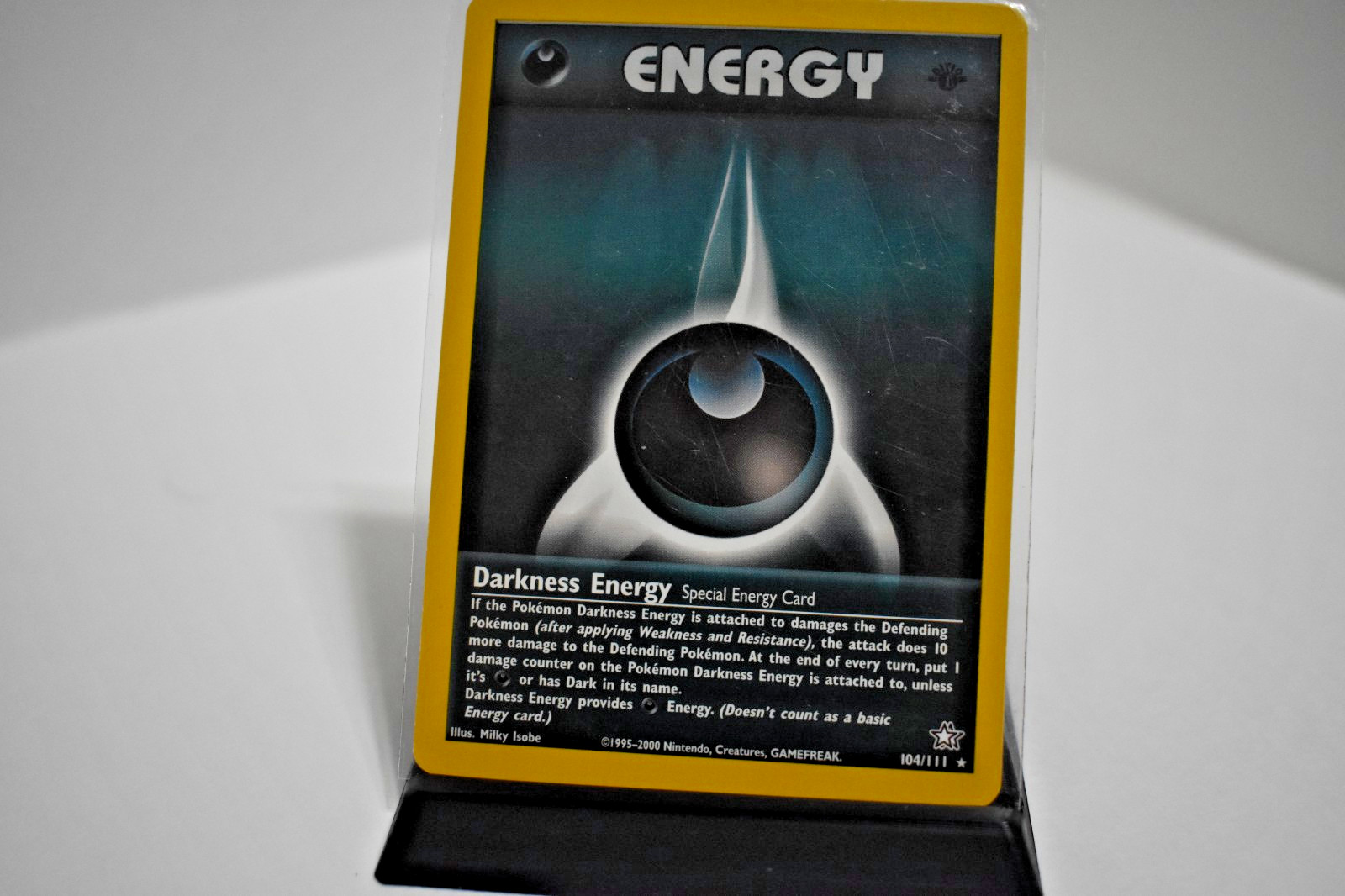 Pokémon TCG - Darkness Energy 104/111 Neo Genesis 1st Edition - NM
