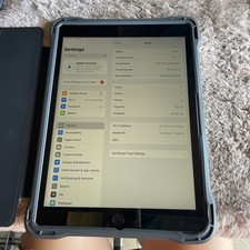 Apple iPad 8th generation A2270 / MYLD2LL/A / 128GB