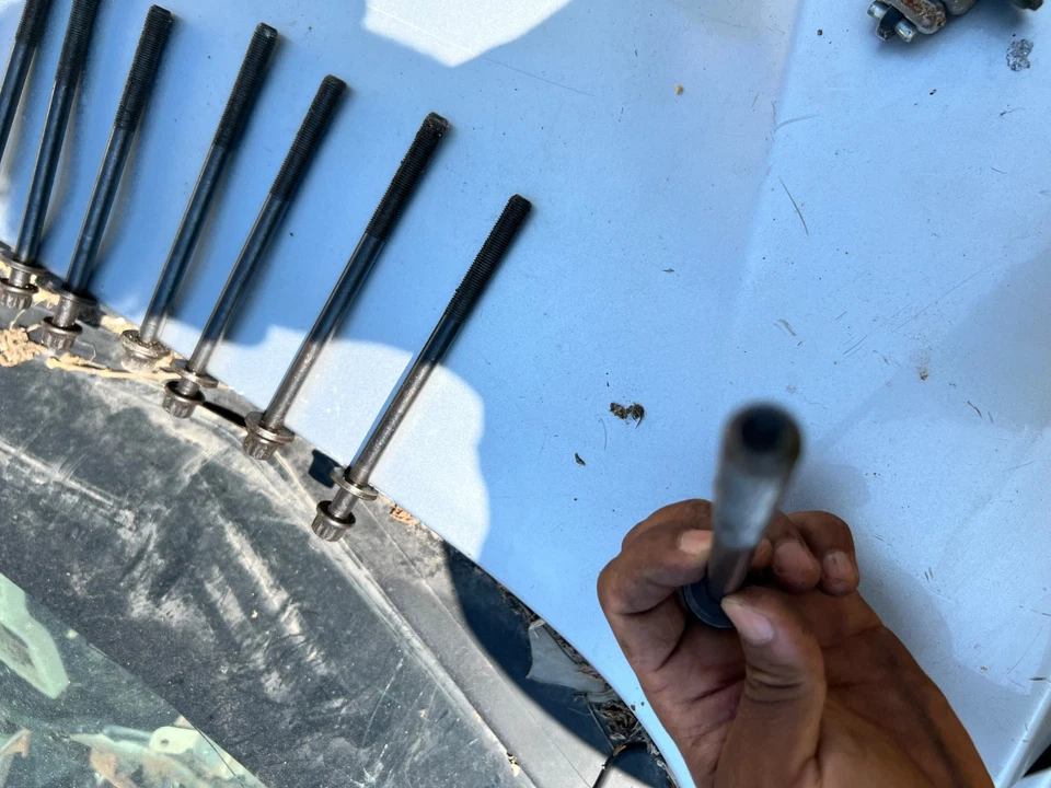 2012 subaru impreza enigne blots - Image 4 of 4