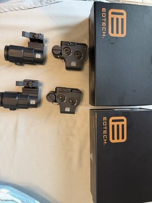 EOTech HHS v Hybrid Sight Moa