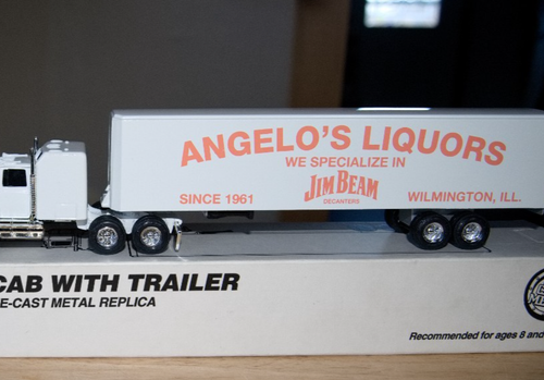 ERTL Raro 1993 Beam's Angelo's Liquors Metallo pressofuso Sleeper Cab Semi Camion - Foto 4 di 12