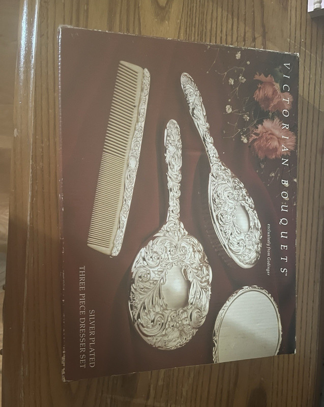 Victorian Bouquets Silver Plated 3-Piece Vanity Set Mirror Brush Comb