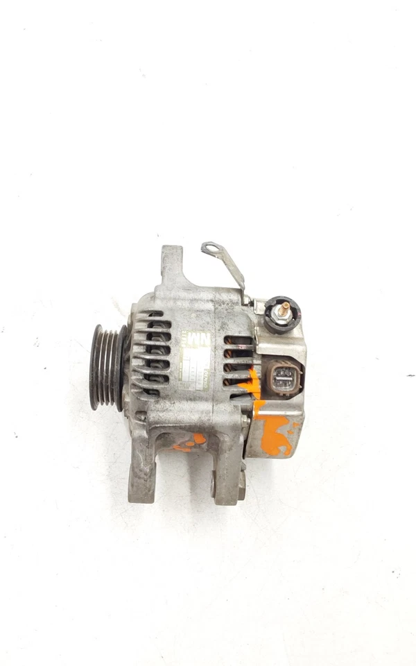 2013 Toyota Yaris Alternator Generator Charging Assembly OEM - Image 4 of 4