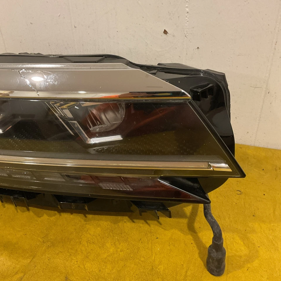 Faro LED 561.941.036.B lado pasajero derecho VW Volkswagen Passat 2020-2023 Foto 4 de 4