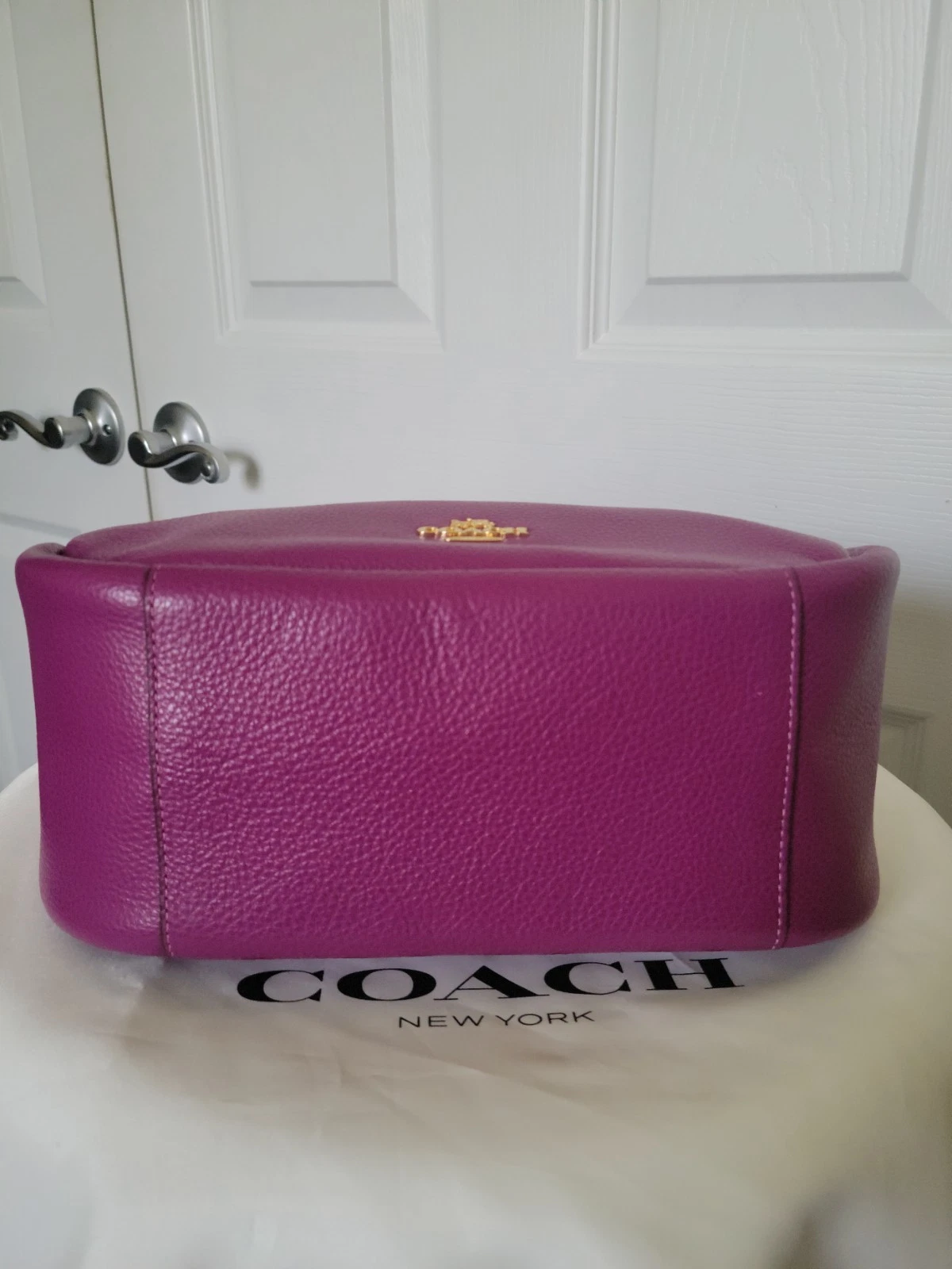 Coach Jules Hobo borsa a tracolla media C9190 pelle magenta scuro ciottoli