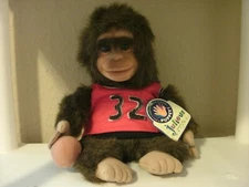 VTG HOSUNG JULIOUS HAND PUPPET MONKEY CHIMPANZEE WITH BASKETBALL & #32 JERSEY