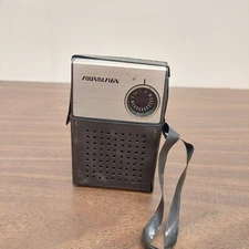 VINTAGE SOUNDESIGN POCKET PORTABLE RADIO UNTESTED PARTS/REPAIR