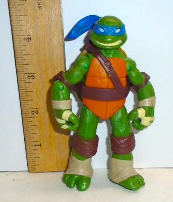 Teenage Mutant Ninja Turtles TMNT ACTION FIGURE Nickelodean 2012 Leonardo