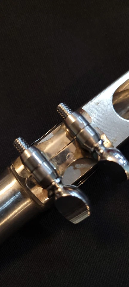Винтажный мундштук и лигатура для тенор-саксофона Berg Larsen 100/1 М из нержавеющей стали - Изображение 3 из 4