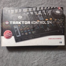 Native Instruments Traktor Kontrol S4 MK1 DJ Controller With Power Supply + Box