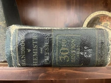 Hand Book Of Hemistrs And Physics Old Vintage ￼