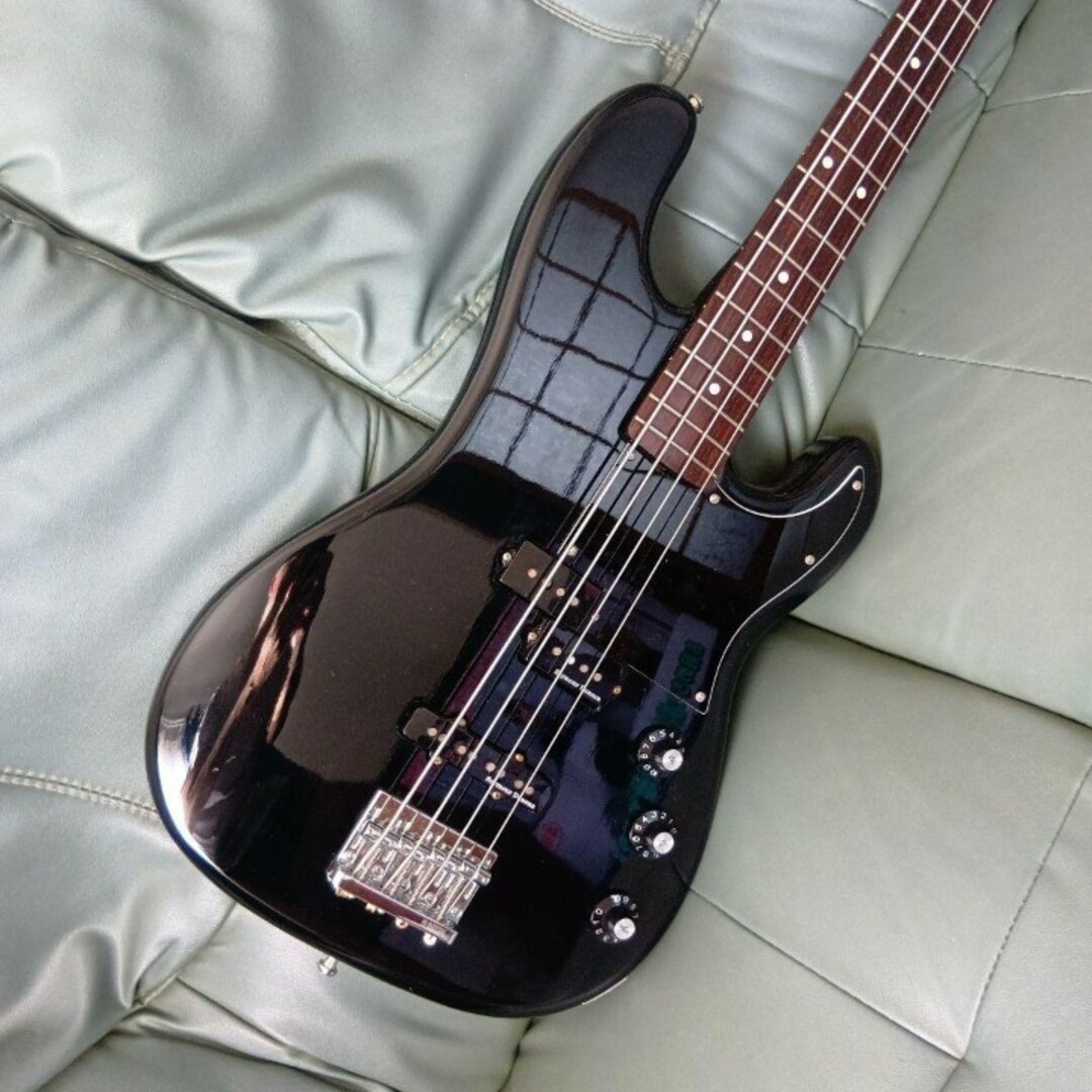 Aria Pro II DIAMOND series PJベース 80年代 Aria Pro II Diamond Series JPJ-3 - A Well Built Weirdo from
