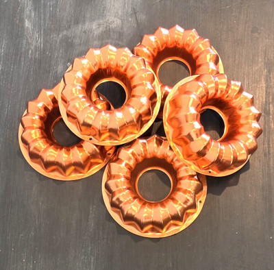 Lot Of 5 Vintage Copper Colored 4'' Mini Bundt Cake/Jello Pans w/hole to hang