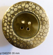 Large ANTIQUE BUTTON 3.5 cm