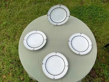 Studio Nova expedition dinner plates, made in Thailand, x. 4 excellent condition