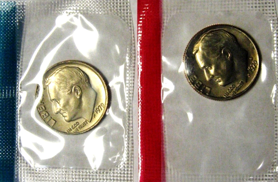 1979 P D S Roosevelt Dime In Mint Cello + TYPE 1  PROOF (3 COINS) - Image 2 of 3