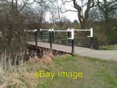 Foto 6x4 Fußgängerbrücke am Rand von Clifton Ings c2014