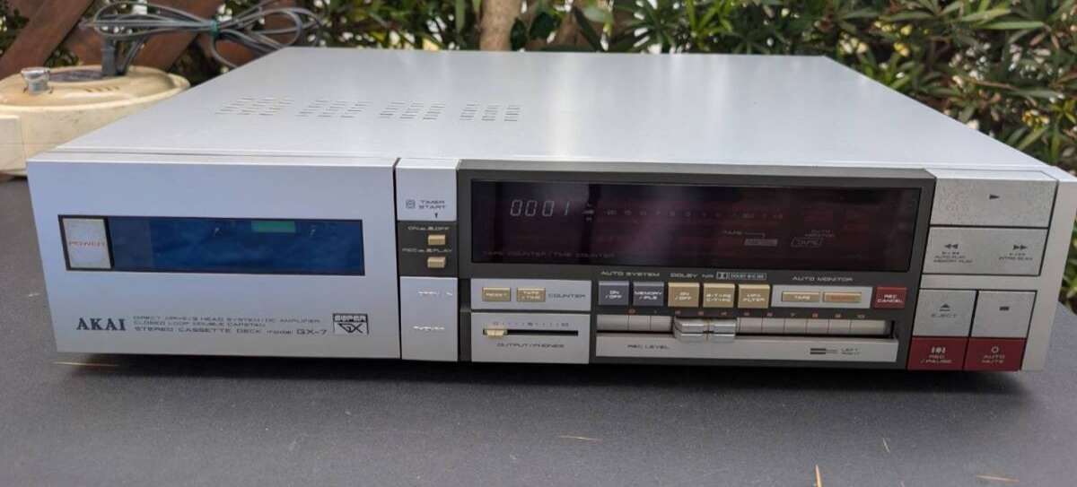 AKAI GX-7 3-head Cassette Deck Super GX | AC100V 50Hz/60Hz