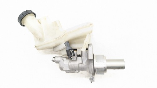 MERCEDES A CLASS W177 BRAKE MASTER CYLINDER 2.0 CDI DIESEL A1774304400 2019