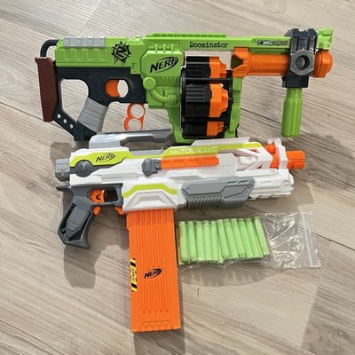 Nerf Zombie Strike Dominator And Modulus 2.0 Blaster With 22 Darts Both Work