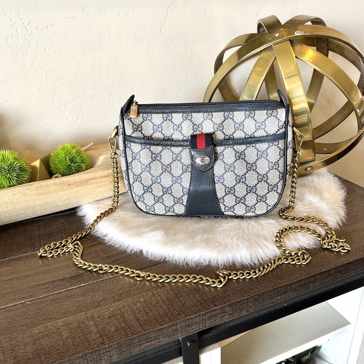 Vintage GUCCI GG monogram supreme purse (replacement strap