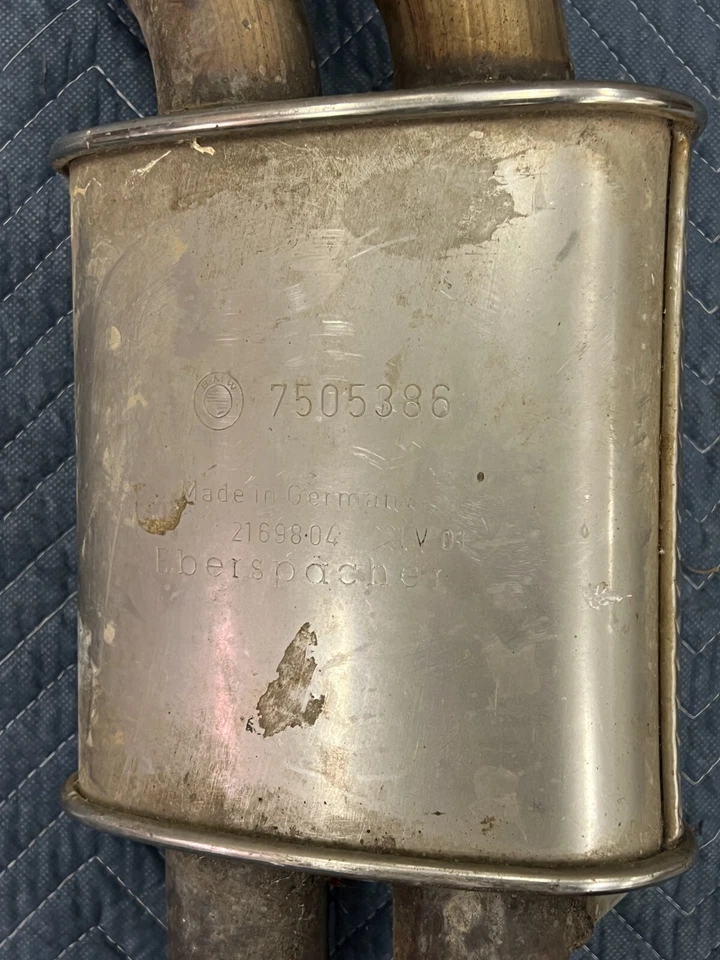 Tubo resonador de escape medio BMW E46 330xi 2001-2006 7505386 OEM #1930EM Foto 3 de 4