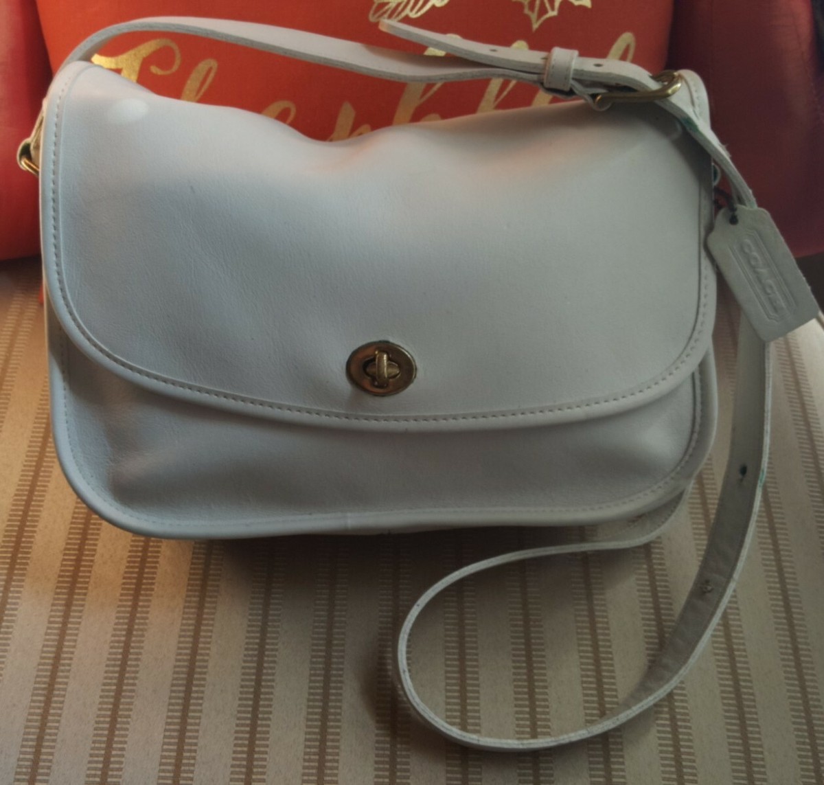 VINTAGE COACH PURSE CROSSLOCK OFF-WHITE CREAM LEATHER SADDLE BAG