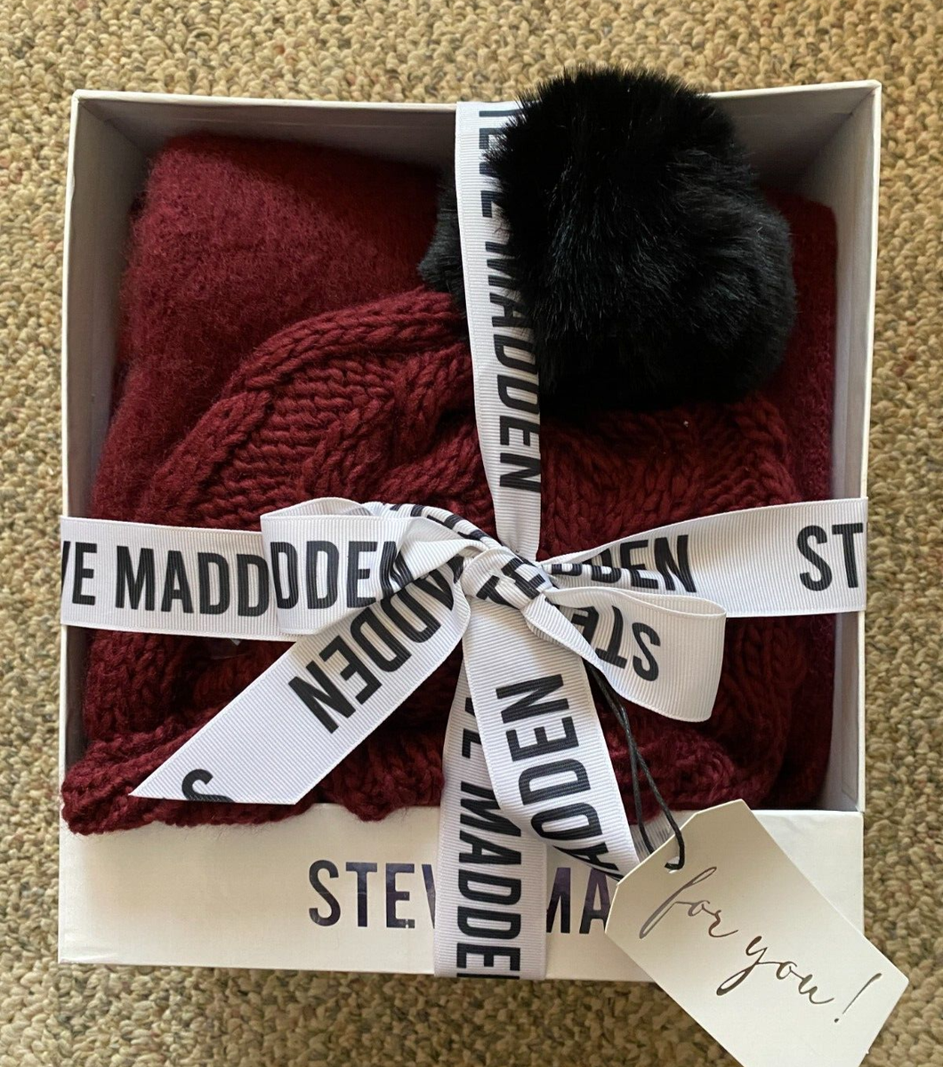 Womens Steve Madden Hat Scarf Set Black Burgundy Red Plaid One