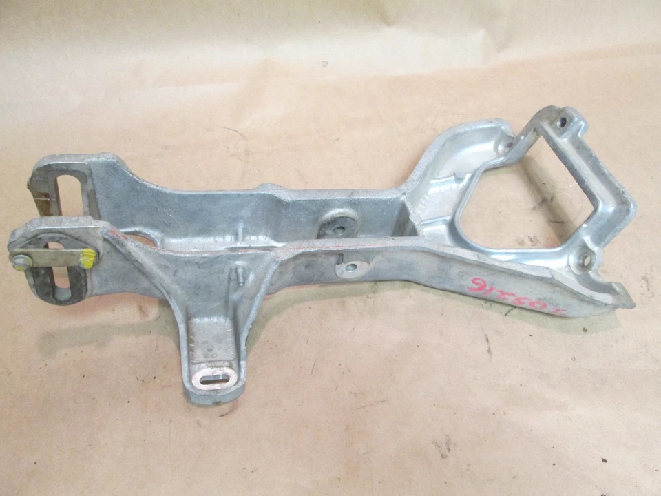 Кронштейн поддержки рулевой колонки Ferrari 360 No 171505 - Изображение 4 из 4