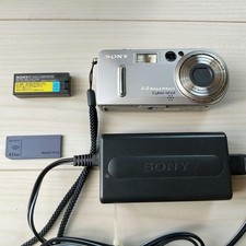 Sony Cyber-shot DSC-P9 Tested Digital Camera with Accessories Silver 4MP