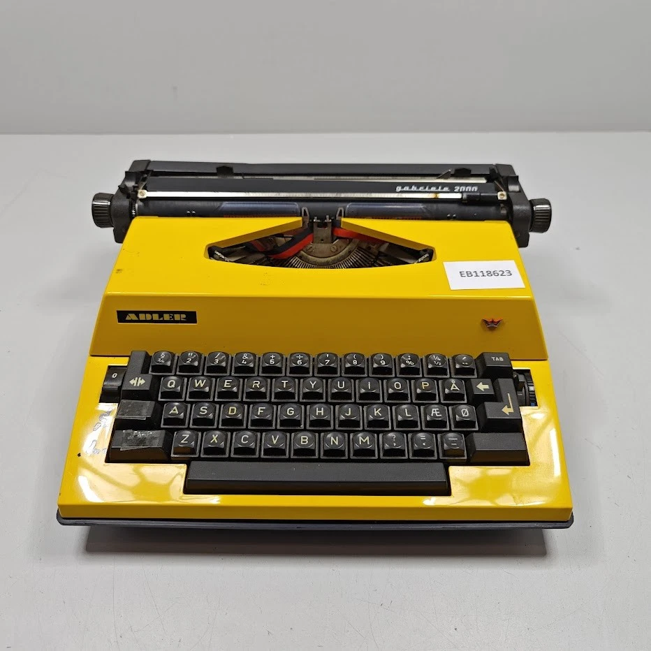Adler Gabriele 2000 Typewriter - Untested, For Parts/Repair - Image 2 of 4