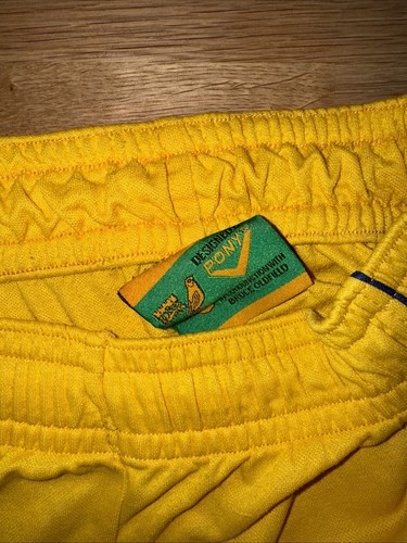 NORWICH CITY HOME SHORTS 97/99 Season Made by PONY - age 9/10? - 90’s VINTAGE! - Picture 11 of 13
