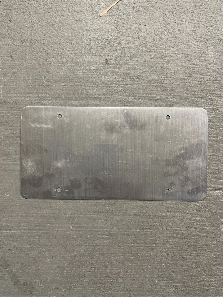 PLACA INDIANA EN DIOS CONFIAMOS 🇺🇸 BANDERA AMERICANA EE. UU.-967 RARA PREFIJO EE. UU. Foto 3 de 3