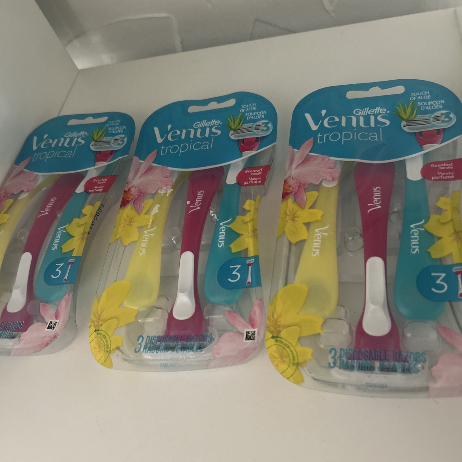 3 Gillette Venus Tropical Women's Disposable Razor - 3Single Package of 3 Razors
