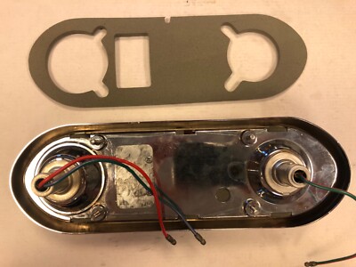 VAUXHALL VELOX + CRESTA 3.3L 'PB' 1964-1966 — LUCAS L748 REAR LAMP