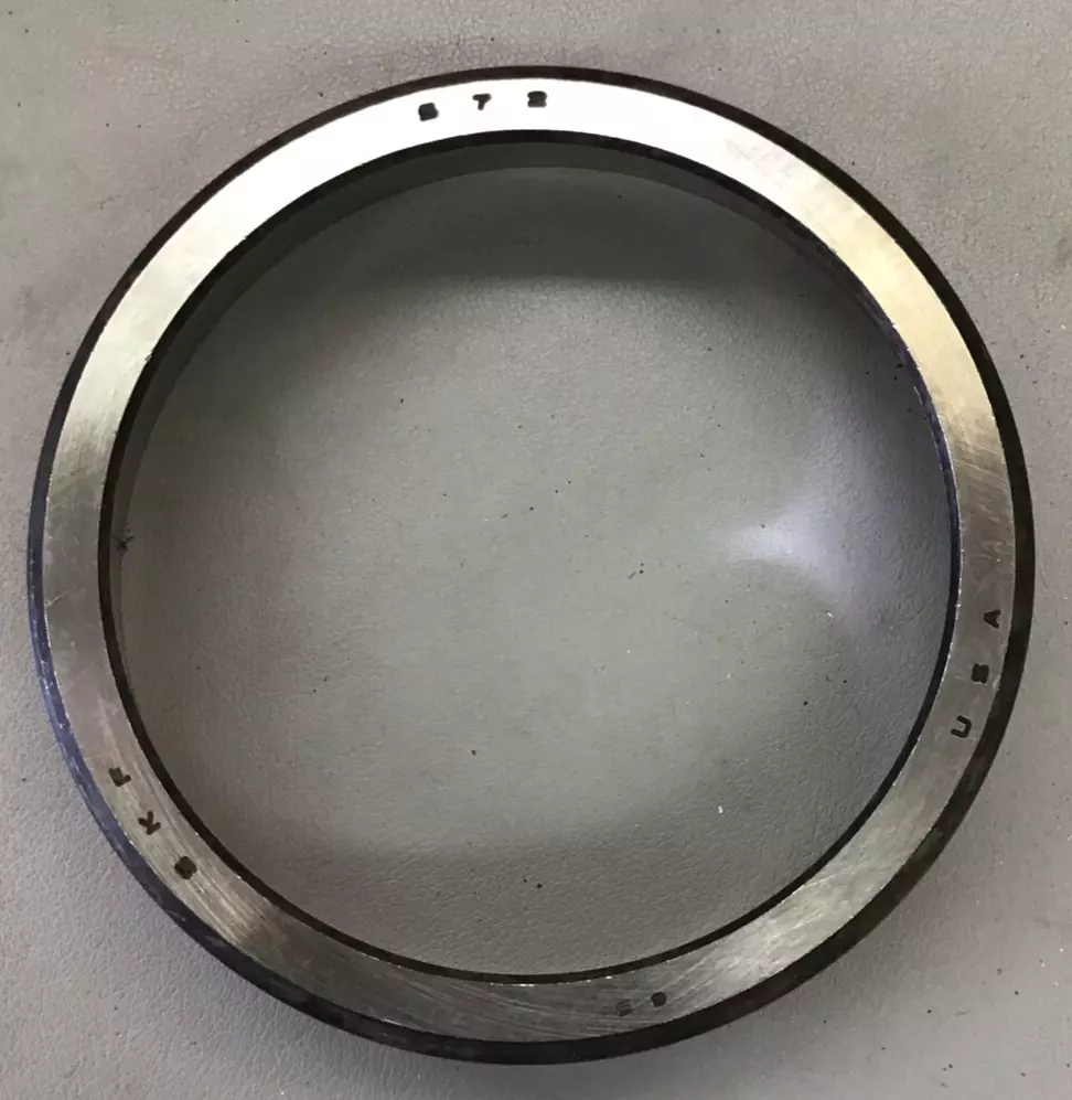 Bearing race clearance
