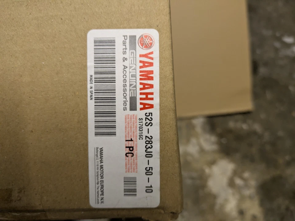 Parabrezza Specifico Alto con Paramani per Yamaha Xenter Originale  - Immagine 2 di 4