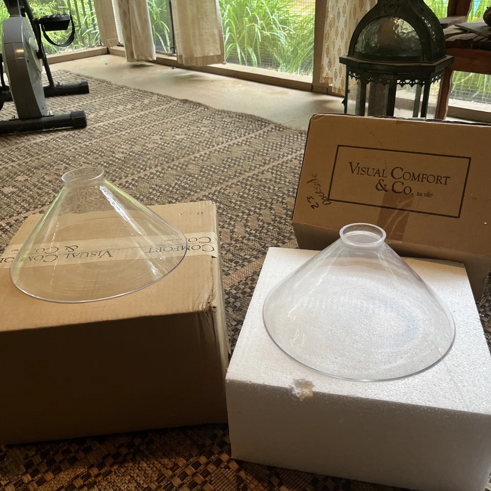 Solo sombra cónica Visual Comfort Katie Foto 3 de 4