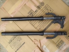 Sospensione forcella anteriore Kawasaki Ninja ZX-25R primo modello