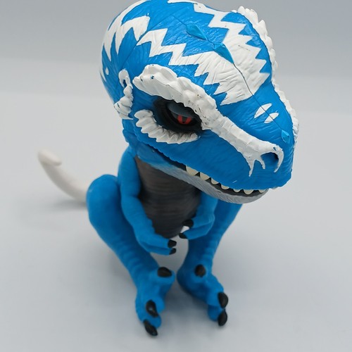 5,5" Raptor Dinosaurier Kunststoff Actionfigur Spielzeug blau weiß brüllt