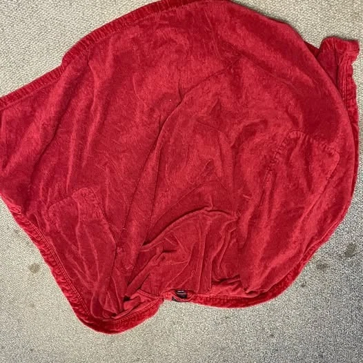 Roupão vermelho puritano 100% algodão, feito na Turquia - Usado, sem fumaça - Imagem 2 de 2